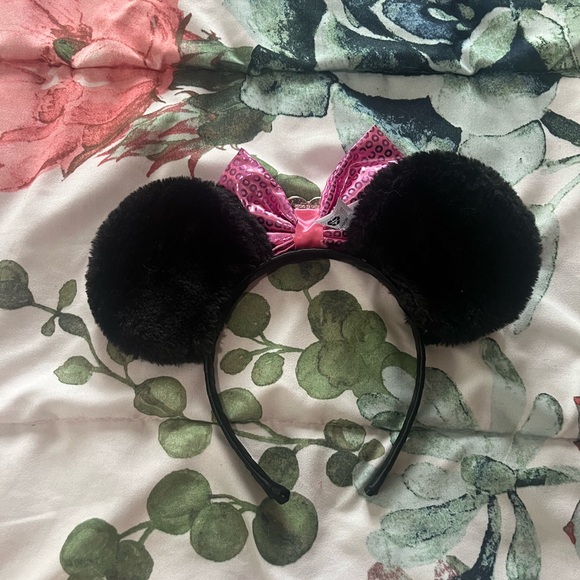 Disney Minnie Mouse ears - Picture 3 of 3